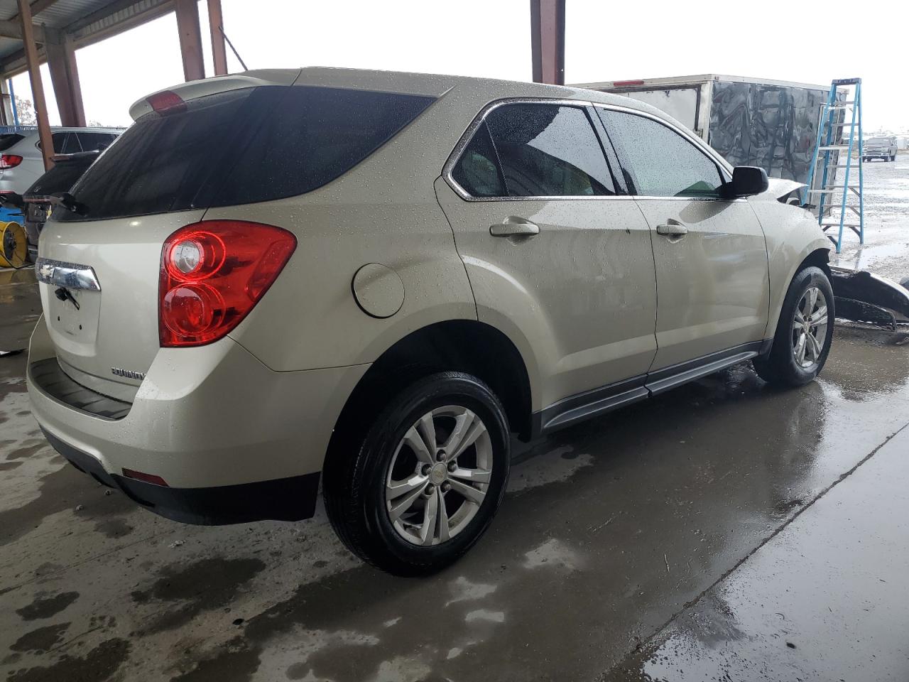 2015 Chevrolet Equinox VIN 2GNALAEK2F1101413 Copart auction photo, front end damage thumbnail 3