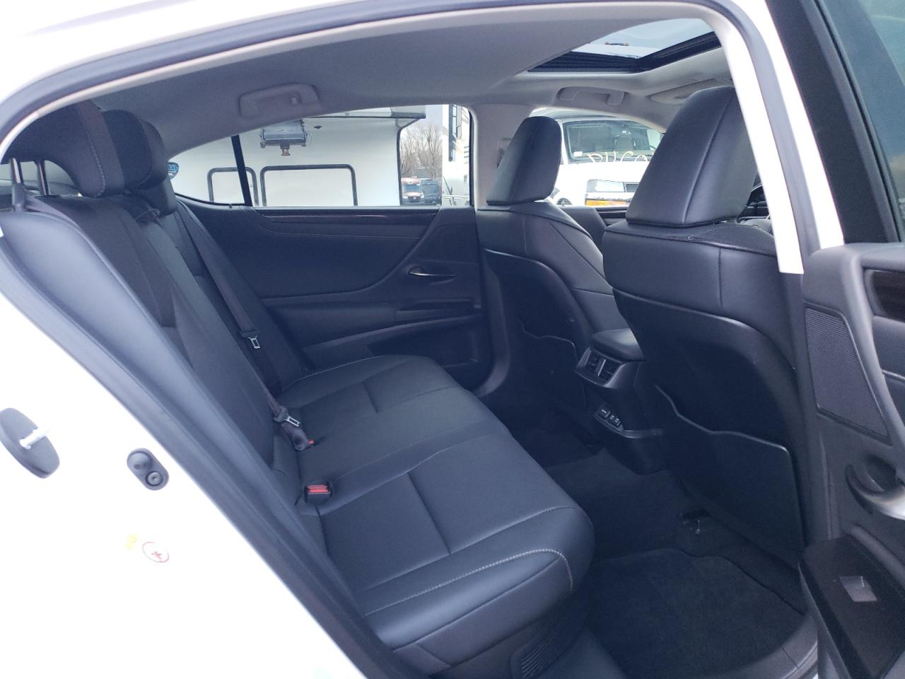 2019 Lexus ES VIN JTHB21B14K2038691 Copart auction photo, front end damage thumbnail 11