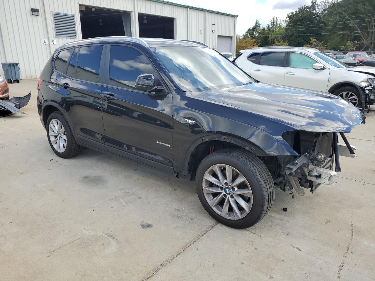 2017 BMW X3 VIN 5UXWX9C5XH0D97778 Copart auction photo, front end damage thumbnail 4