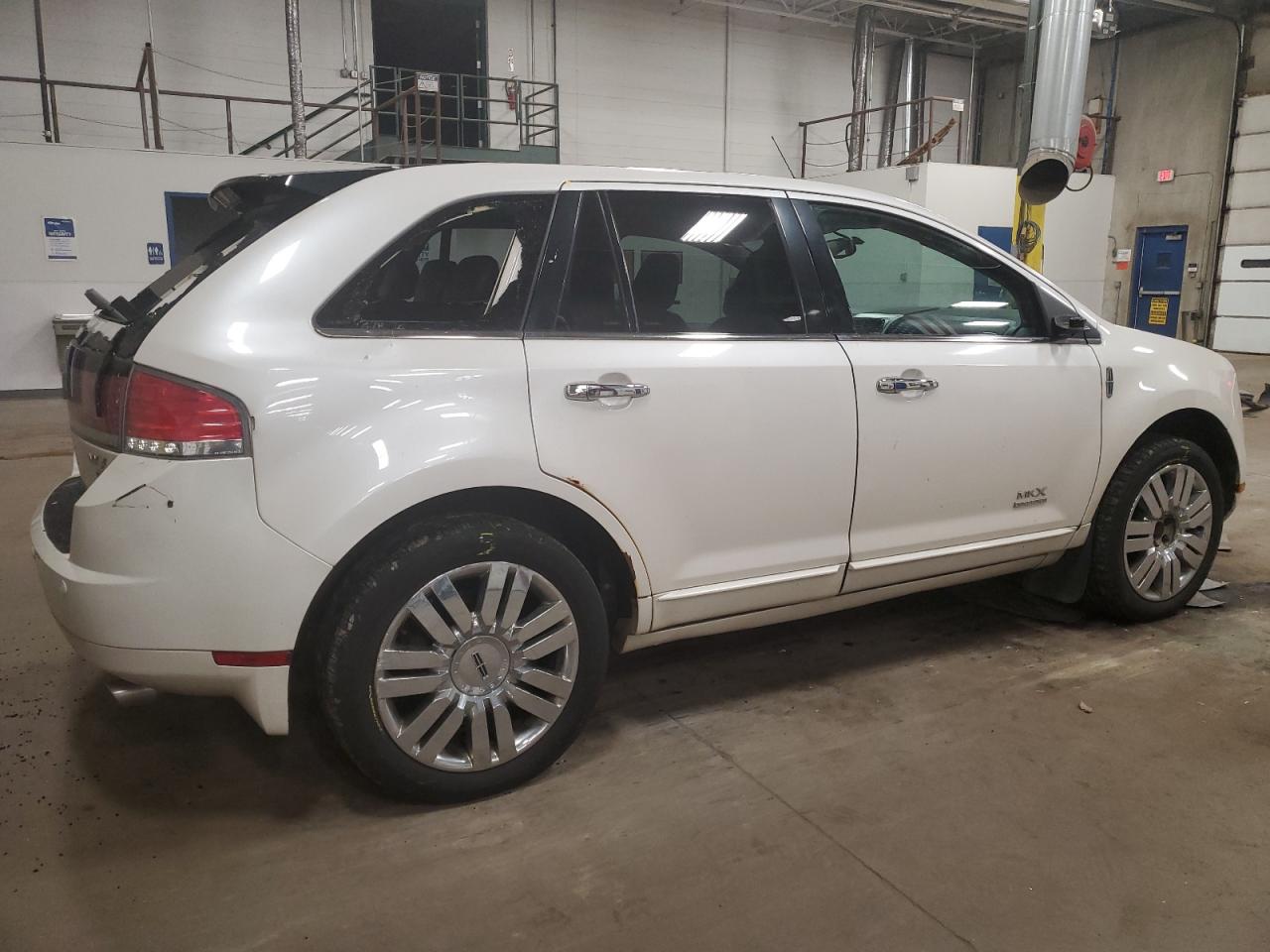 2009 Lincoln MKX VIN 2LMDU88C49BJ06028 Copart auction photo, vandalism / rear end damage thumbnail 3