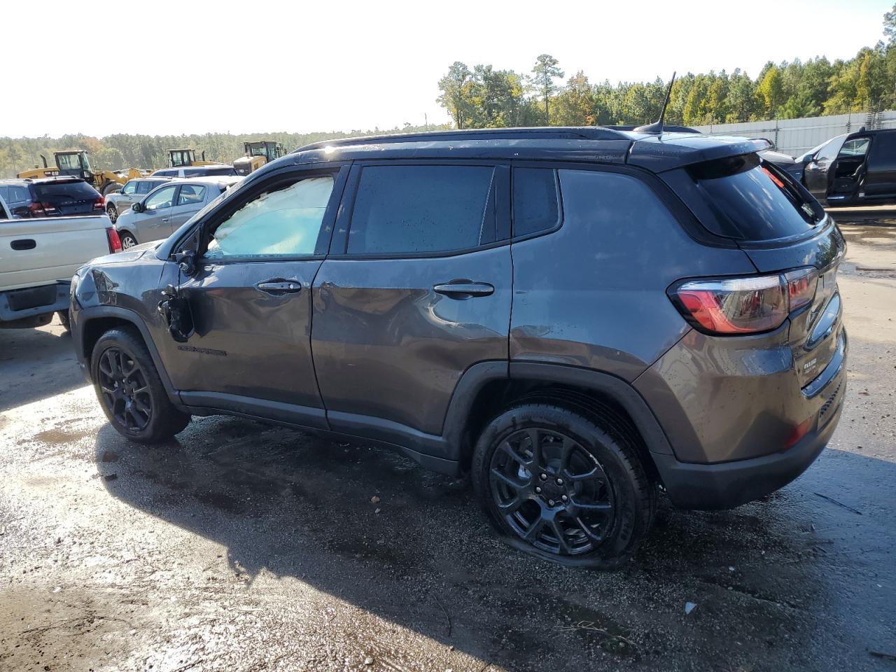 2022 Jeep Compass VIN 3C4NJCBB6NT172093 Copart auction photo, all over damage thumbnail 2