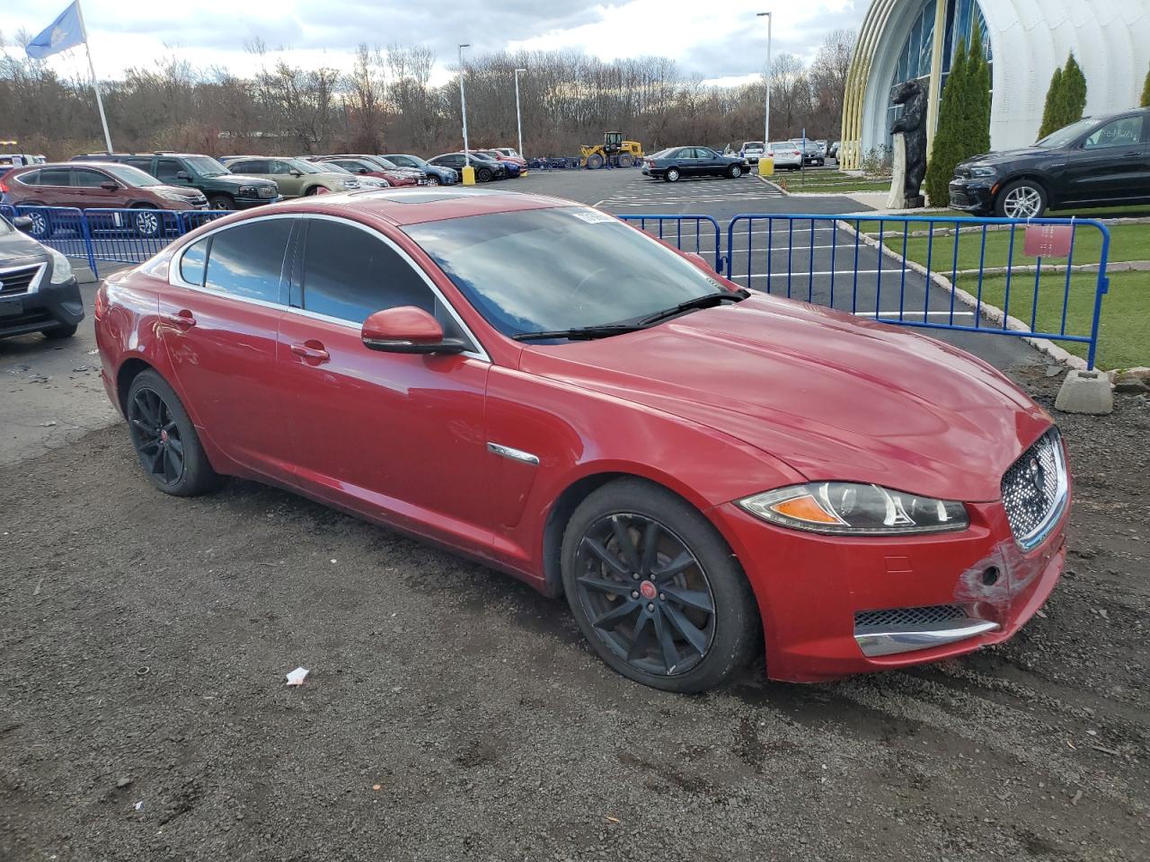 2014 Jaguar XF VIN SAJWA0ES5EPU11086 Copart auction photo, front end / minor dent/scratches damage thumbnail 4