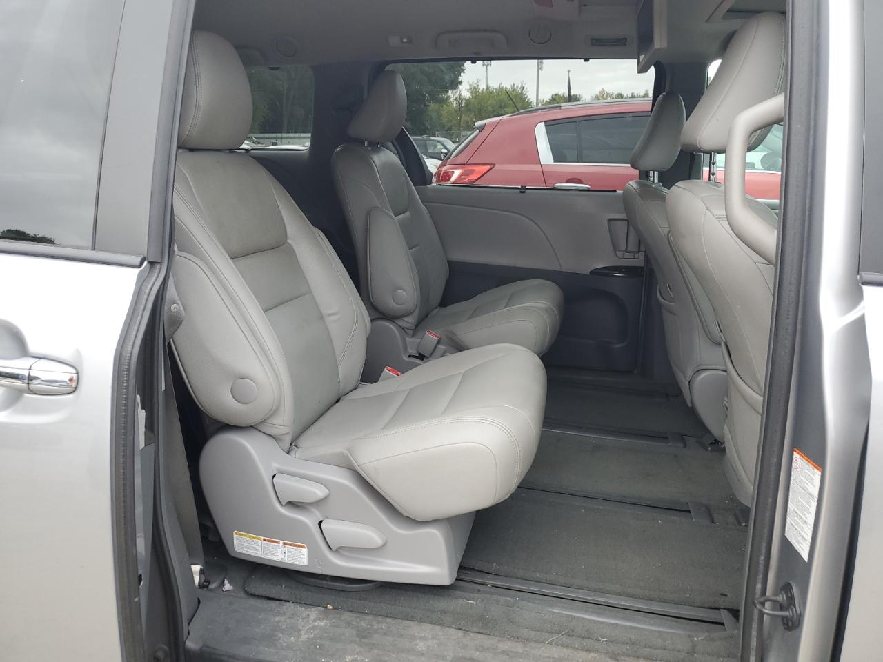 2015 Toyota Sienna VIN 5TDDK3DC7FS096247 Copart auction photo, rear end / front end damage thumbnail 11