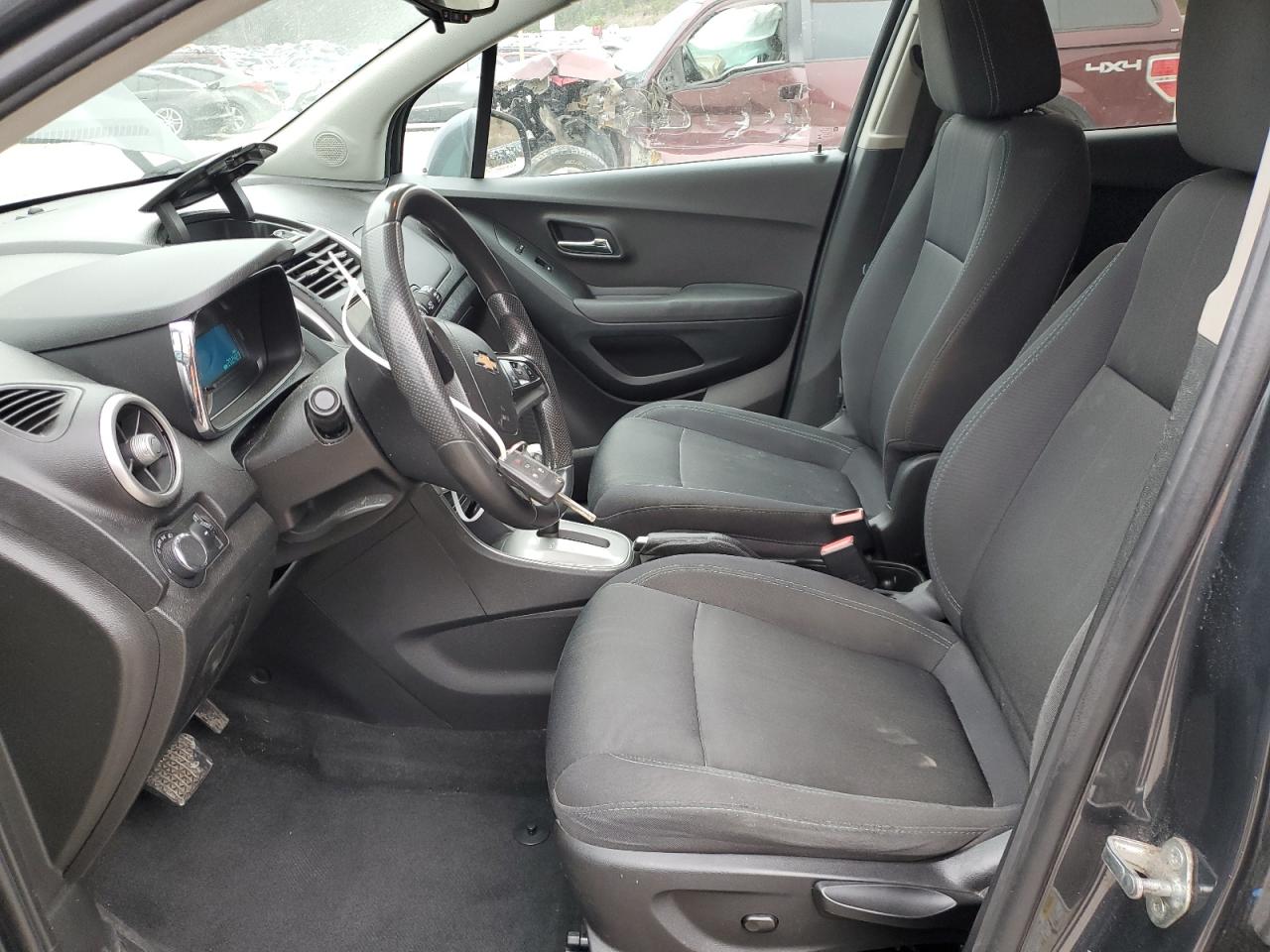 2016 Chevrolet Trax VIN 3GNCJPSB3GL169774 Copart auction photo, front end / side damage thumbnail 7
