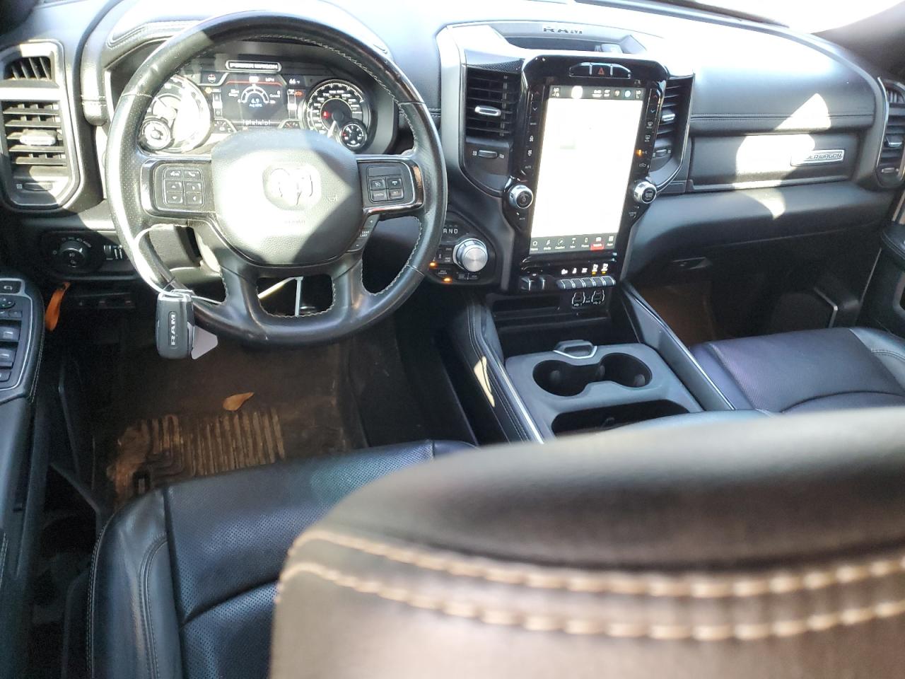 2022 RAM 2500 VIN 3C6TR5EJ2NG111256 Copart auction photo, front end / side damage thumbnail 8