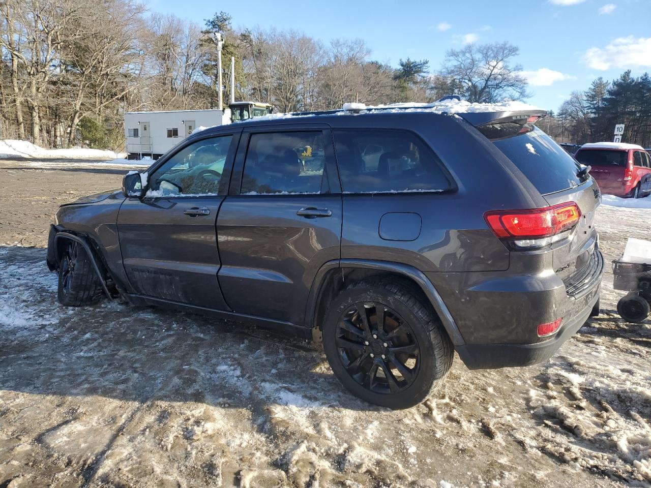 2019 Jeep Grand Cherokee VIN 1C4RJFAG3KC587833 Copart auction photo, front end / undercarriage damage thumbnail 2