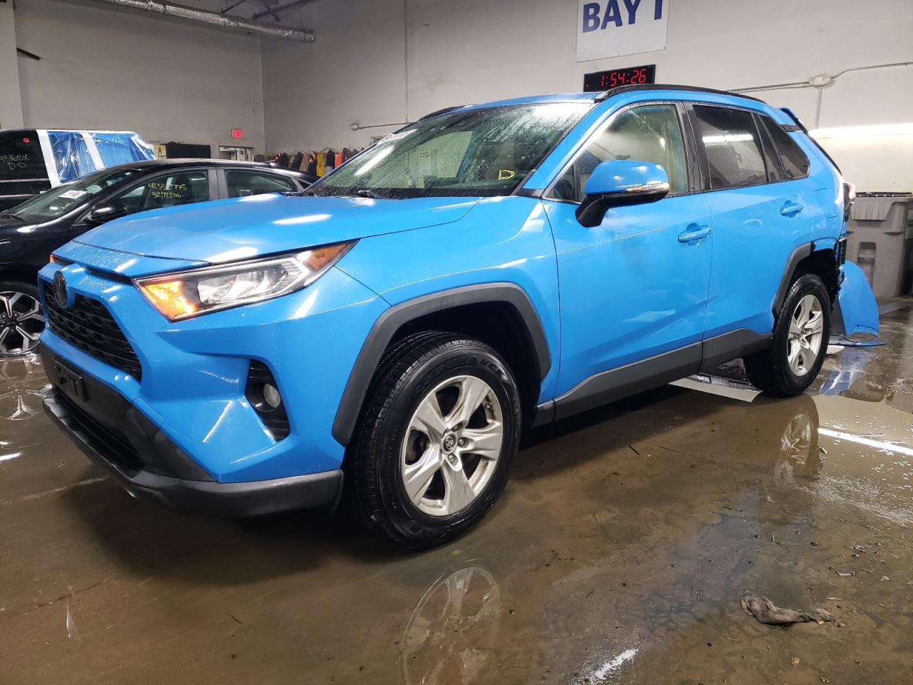 2019 Toyota RAV 4 VIN JTMP1RFVXKD011571