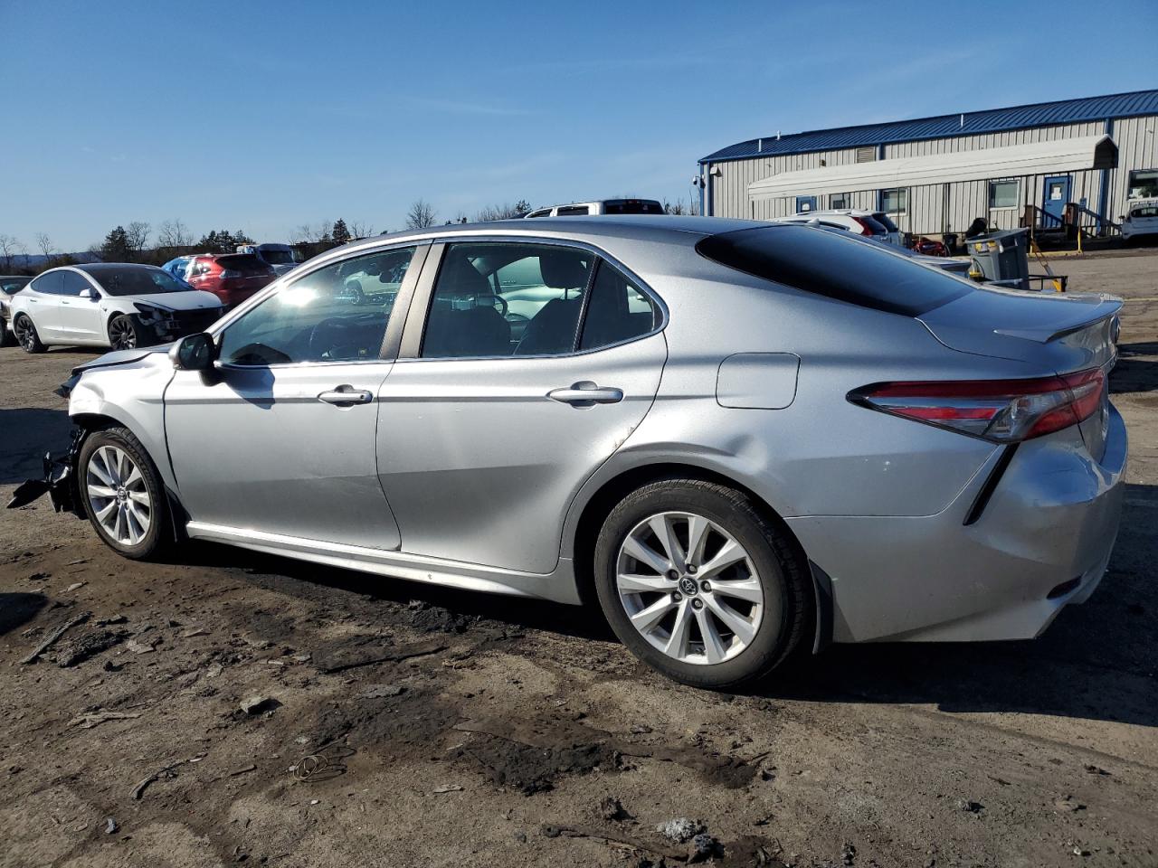 2018 Toyota Camry VIN 4T1B11HK5JU629230 Copart auction photo, front end damage thumbnail 2