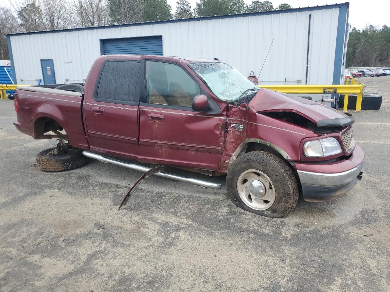 2003 Ford F-150 VIN 1FTRW07L73KA76426 Copart auction photo, side / front end damage thumbnail 4