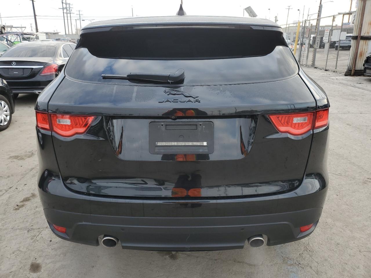 2020 Jaguar F-Pace VIN SADCJ2GX2LA655305 Copart auction photo, front end damage thumbnail 6