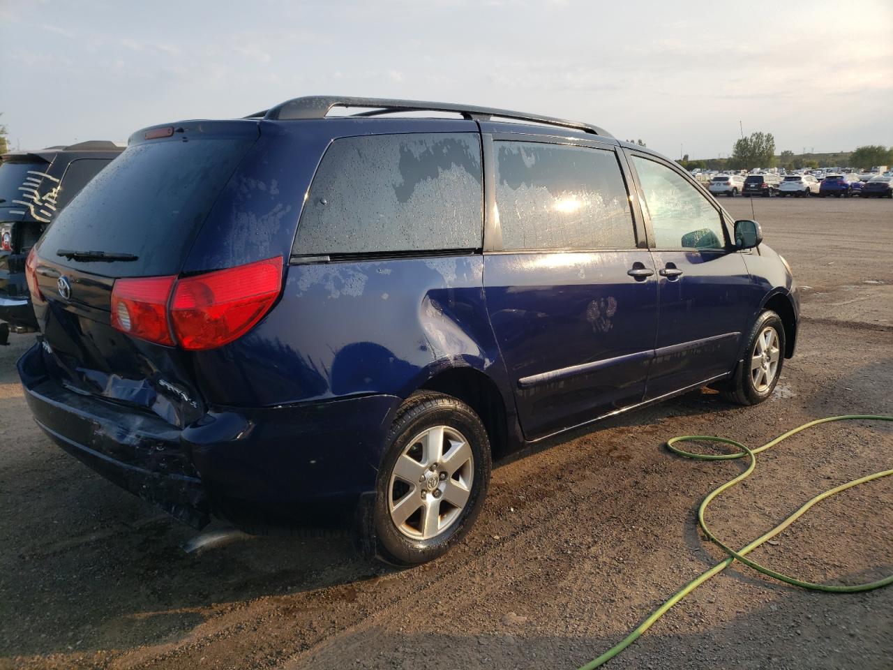2006 Toyota Sienna VIN 5TDZA23C76S404439 Copart auction photo, rear end damage thumbnail 3