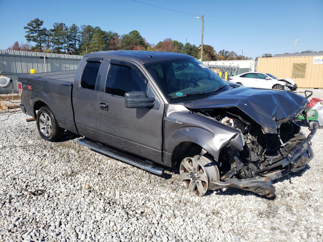 2013 Ford F-150 VIN 1FTFX1CFXDFB48915 Copart auction photo, front end / undercarriage damage thumbnail 4