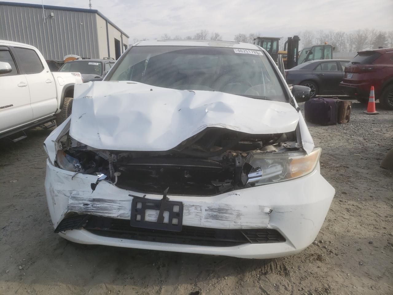 2012 Honda Odyssey VIN 5FNRL5H68CB122180 Copart auction photo, front end / side damage thumbnail 5