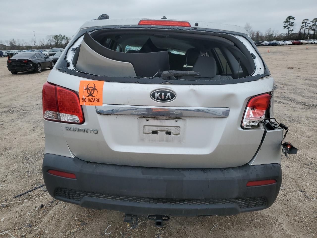 2013 KIA Sorento VIN 5XYKT4A27DG422676 Copart auction photo, rollover / front end damage thumbnail 6