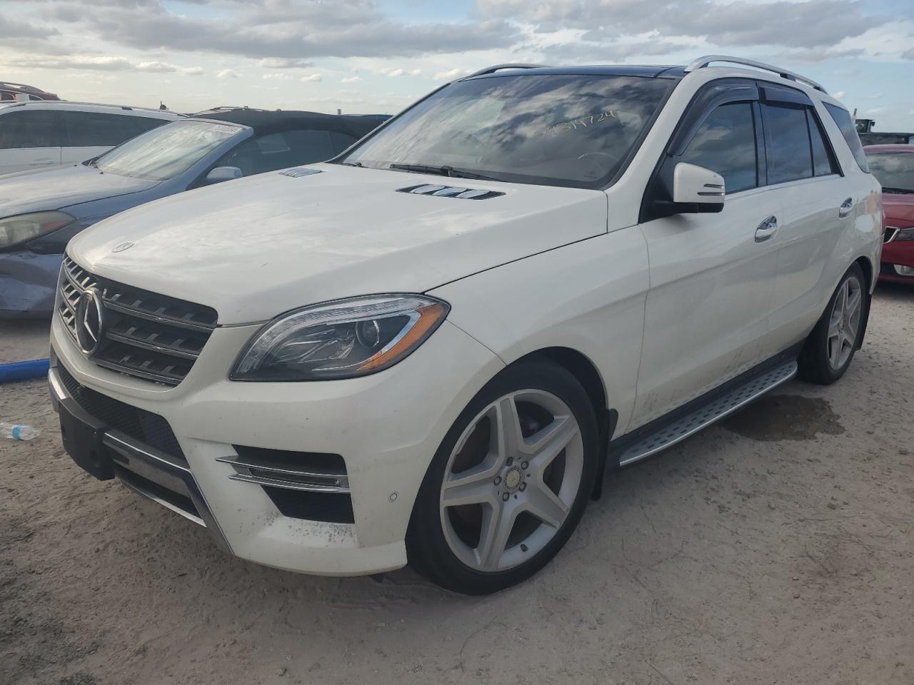 2015 Mercedes-Benz M-klasse VIN 4JGDA0EBXFA502750