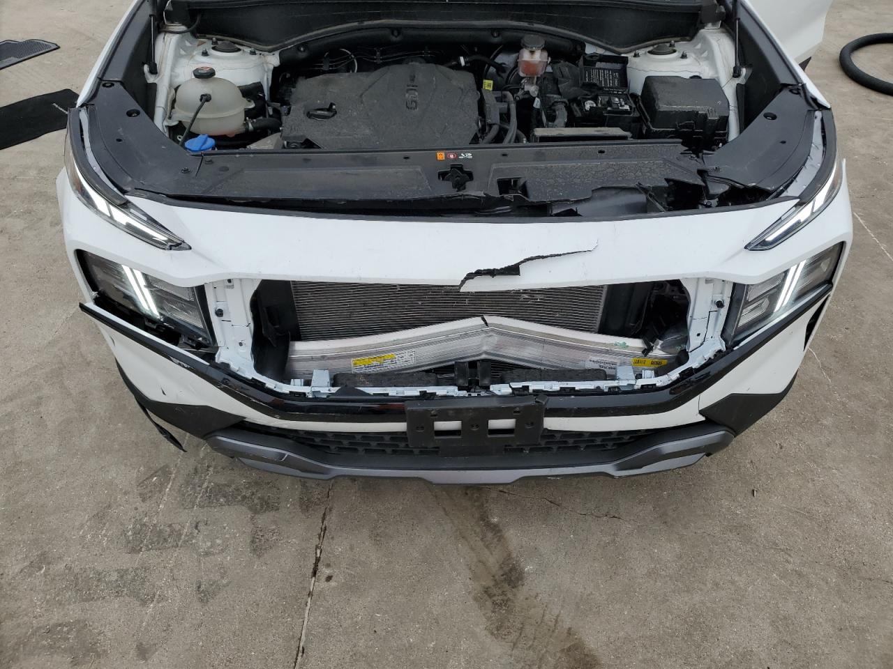 2022 Hyundai Santa Fe VIN 5NMS64AJ4NH410409 Copart auction photo, front end / side damage thumbnail 13