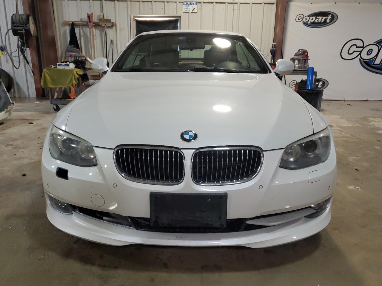 2011 BMW 3er VIN WBADW7C54BE545427 Copart auction photo, rear end / minor dent/scratches damage thumbnail 5