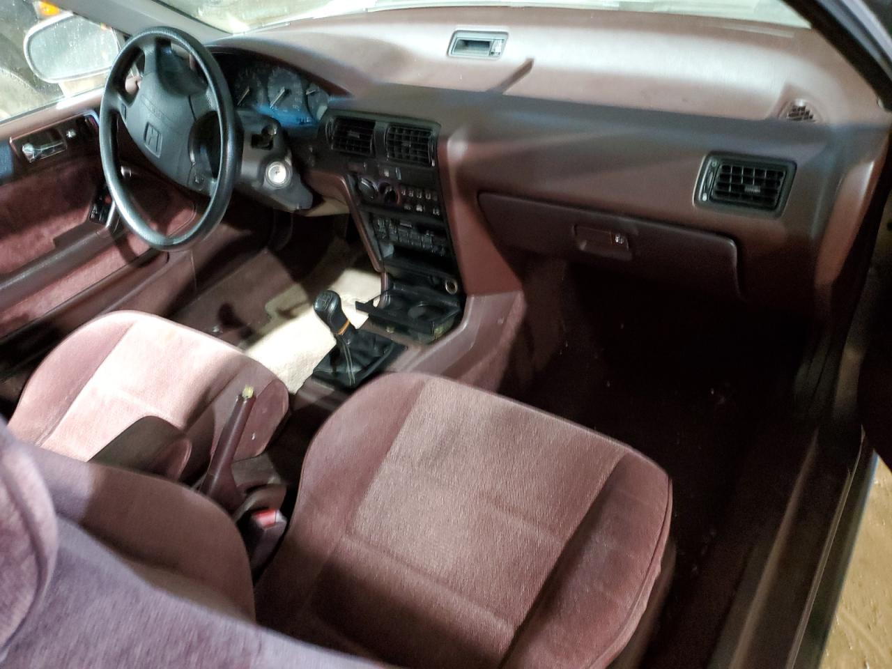 1992 Honda Accord VIN 1HGCB7179NA043279 Copart auction photo, burn - engine damage thumbnail 8