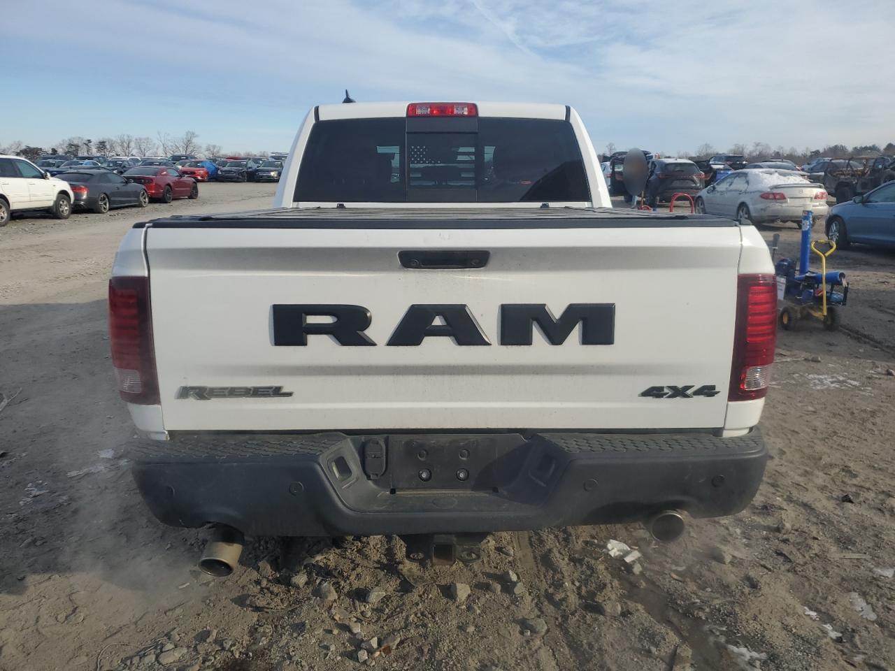 2016 RAM 1500 VIN 1C6RR7YT3GS385998 Copart auction photo, front end / minor dent/scratches damage thumbnail 6