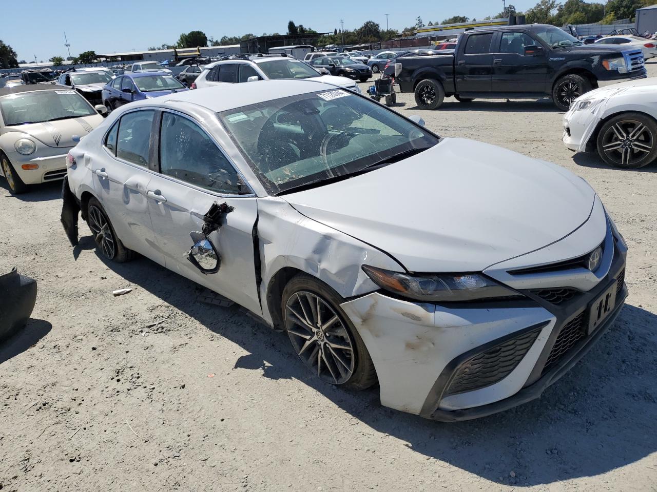 2022 Toyota Camry VIN 4T1G31AK1NU036674 Copart auction photo, rollover damage thumbnail 4