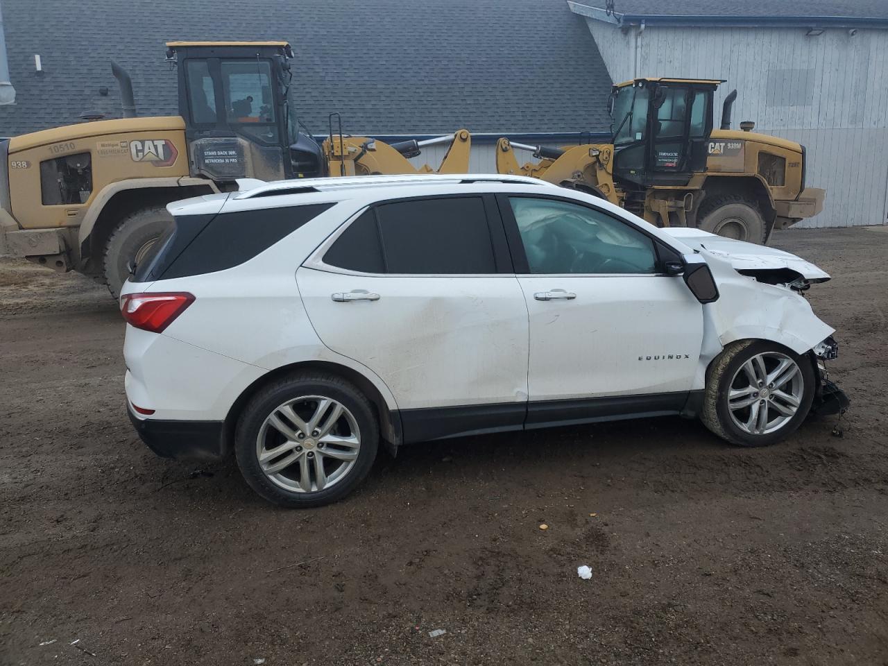 2018 Chevrolet Equinox VIN 2GNAXNEX9J6243597 Copart auction photo, front end damage thumbnail 3
