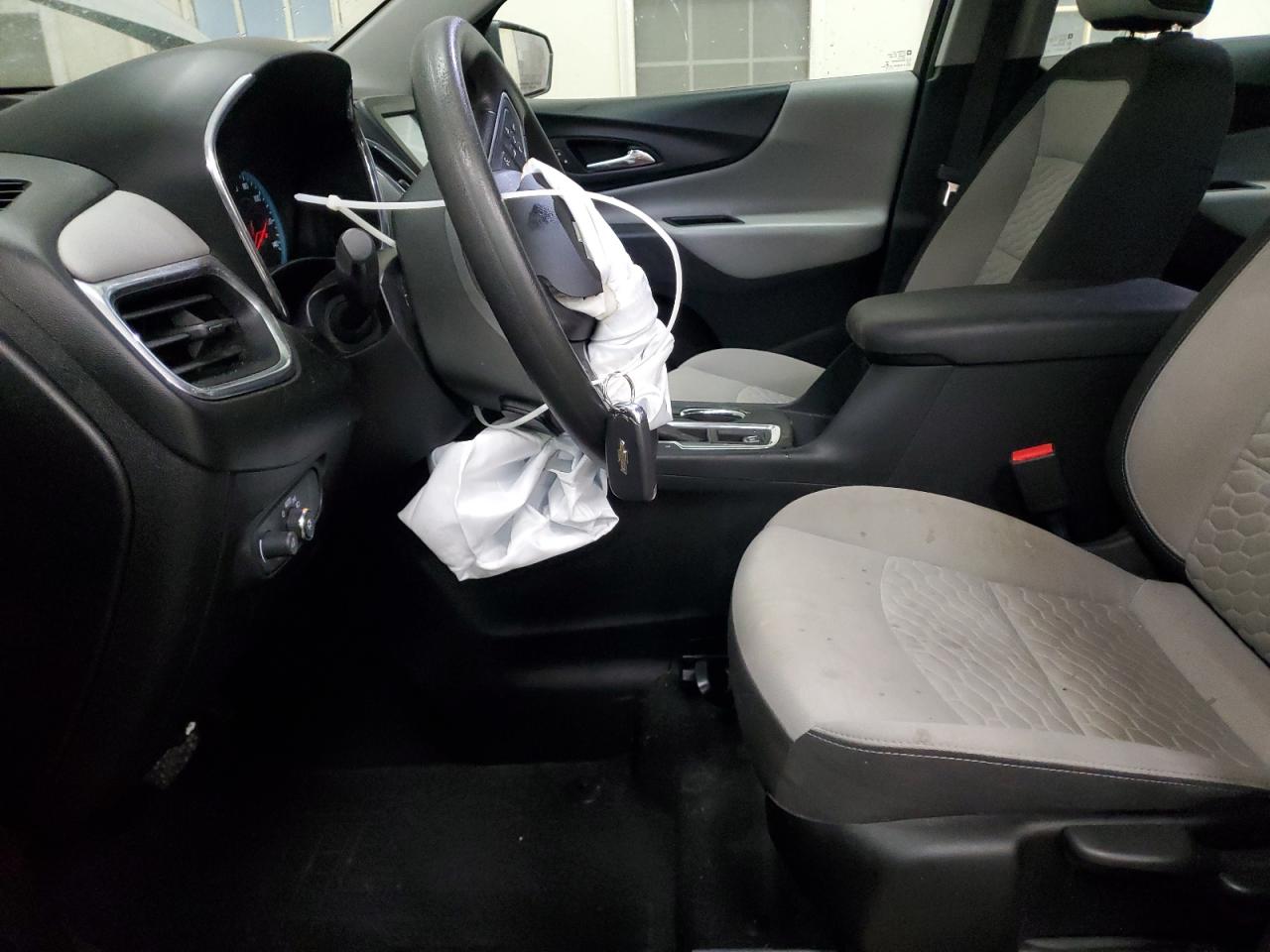2018 Chevrolet Equinox VIN 2GNAXHEV0J6308028 Copart auction photo, side / rear end damage thumbnail 7