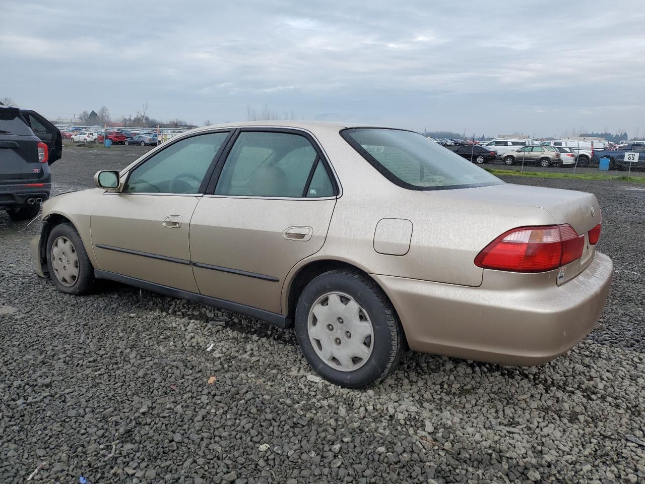 2000 Honda Accord VIN JHMCG564XYC002265 Copart auction photo, front end damage thumbnail 2