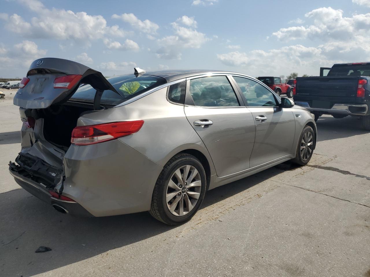 2017 KIA Optima VIN 5XXGT4L36HG139045 Copart auction photo, rear end damage thumbnail 3