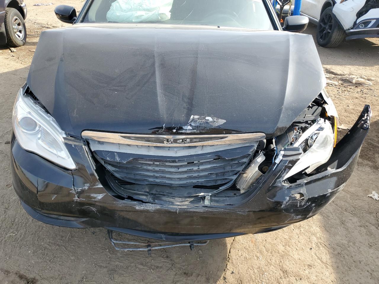 2013 Chrysler 200 VIN 1C3CCBBB1DN579947 Copart auction photo, front end damage thumbnail 11
