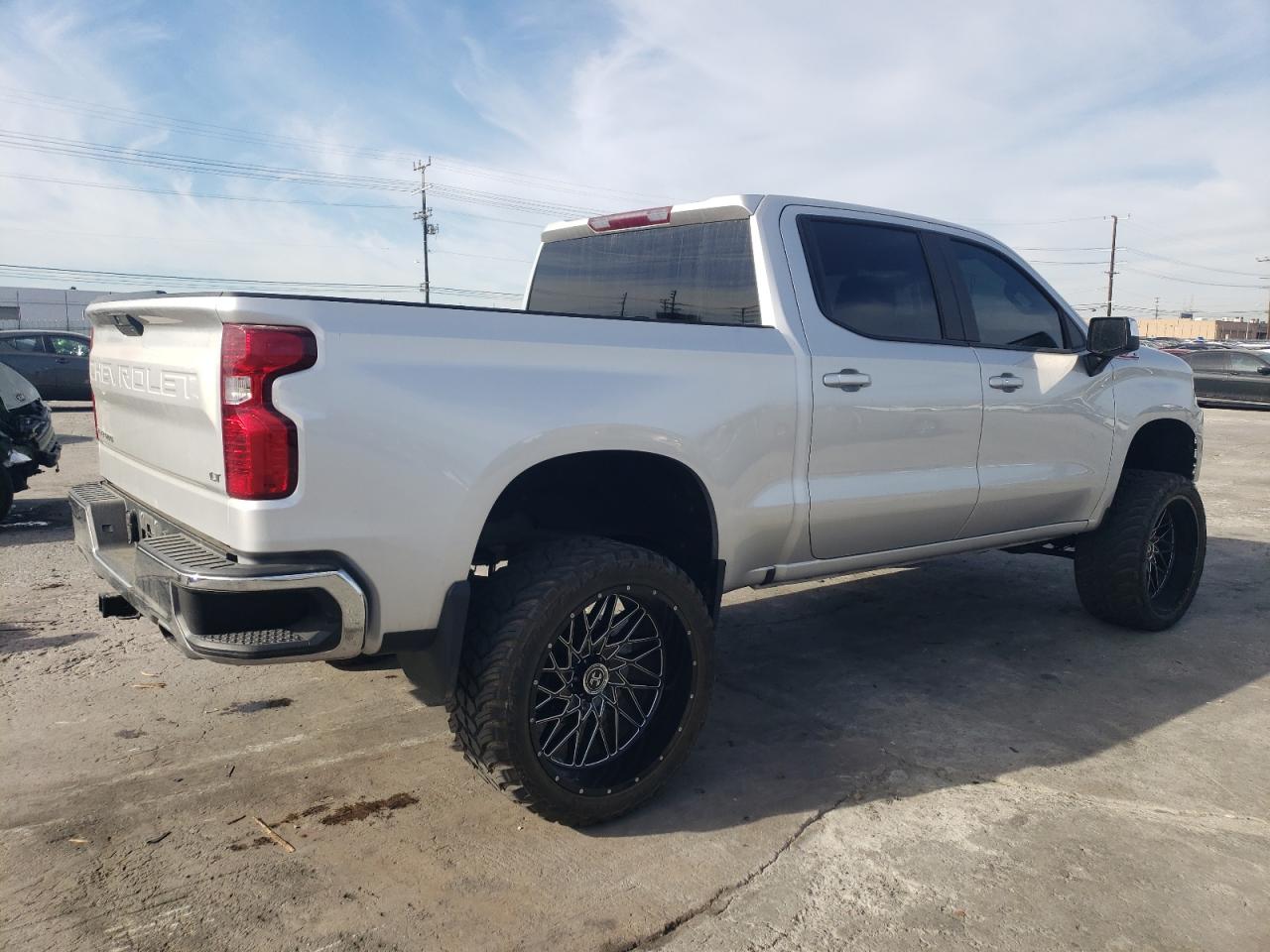 2020 Chevrolet Silverado VIN 3GCUYDED7LG401266 Copart auction photo, vandalism damage thumbnail 3