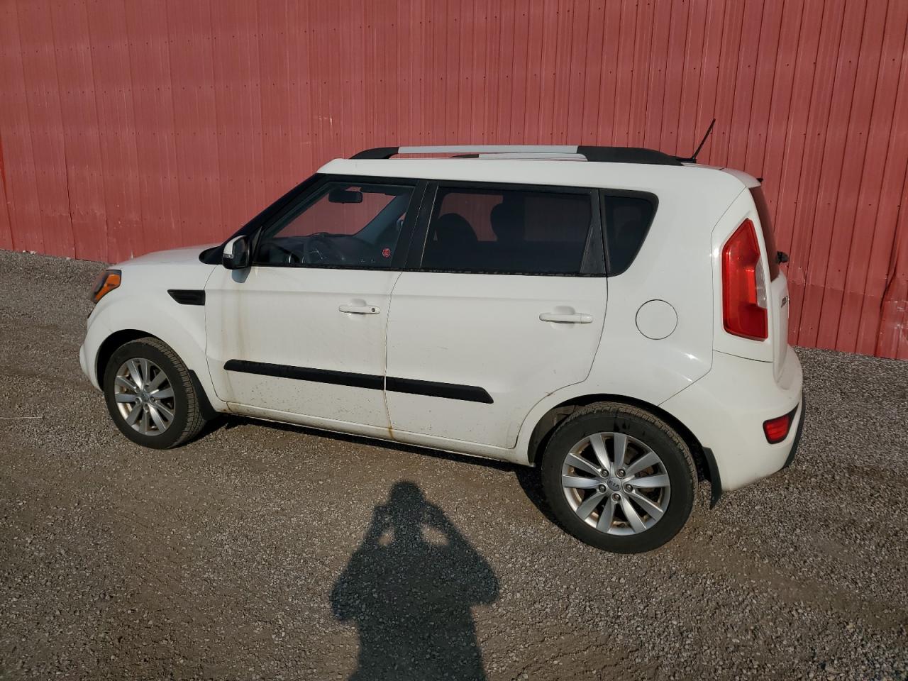 2013 KIA Soul VIN KNDJT2A6XD7490762 Copart auction photo, mechanical / normal wear damage thumbnail 2
