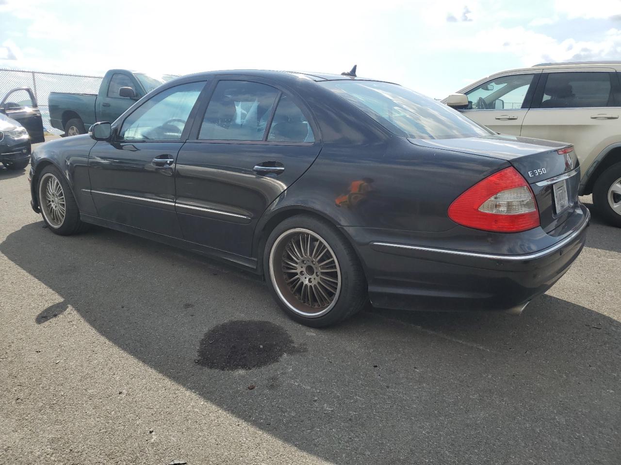 2007 Mercedes-Benz E-klasse VIN WDBUF56X27B032480 Copart auction photo, front end damage thumbnail 2