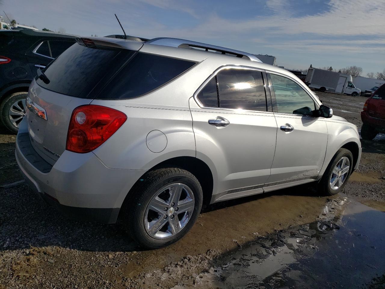 2015 Chevrolet Equinox VIN 1GNALDEK1FZ145802 Copart auction photo, front end / mechanical damage thumbnail 3