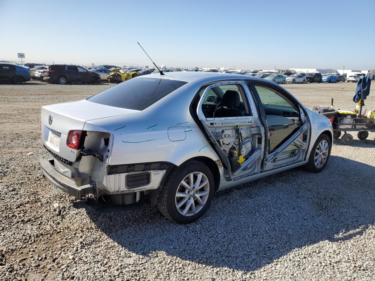 2010 Volkswagen Jetta VIN 3VWRZ7AJ7AM167450 Copart auction photo, all over damage thumbnail 3