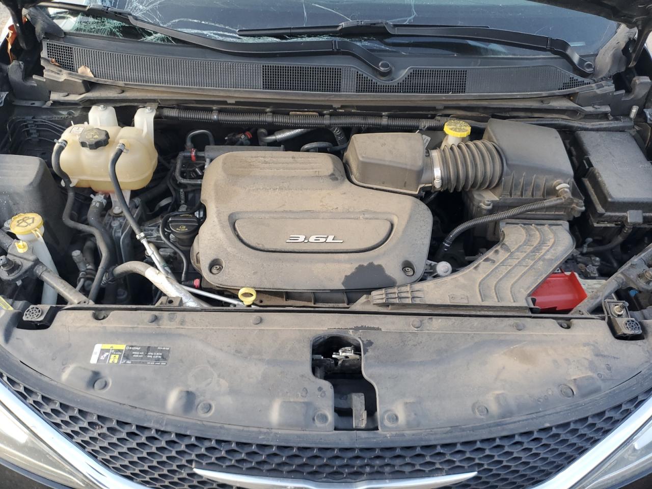 2018 Chrysler Pacifica VIN 2C4RC1FG6JR158097 Copart auction photo, all over damage thumbnail 12