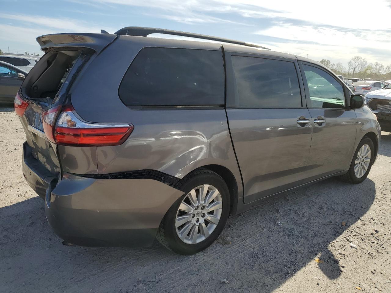 2016 Toyota Sienna VIN 5TDDK3DC9GS139990 Copart auction photo, rear end / front end damage thumbnail 3