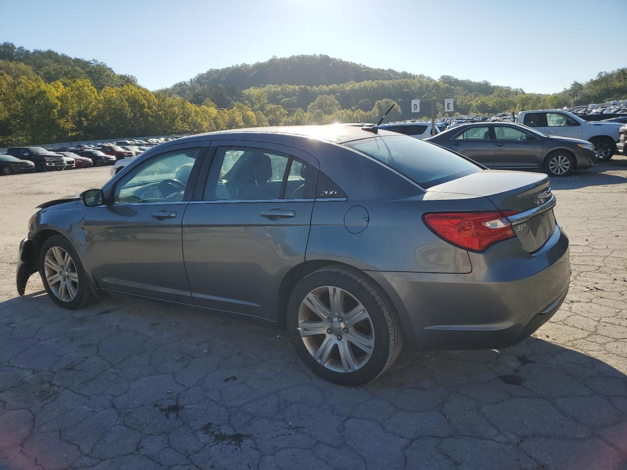 2013 Chrysler 200 VIN 1C3CCBBB6DN603725 Copart auction photo, front end damage thumbnail 2