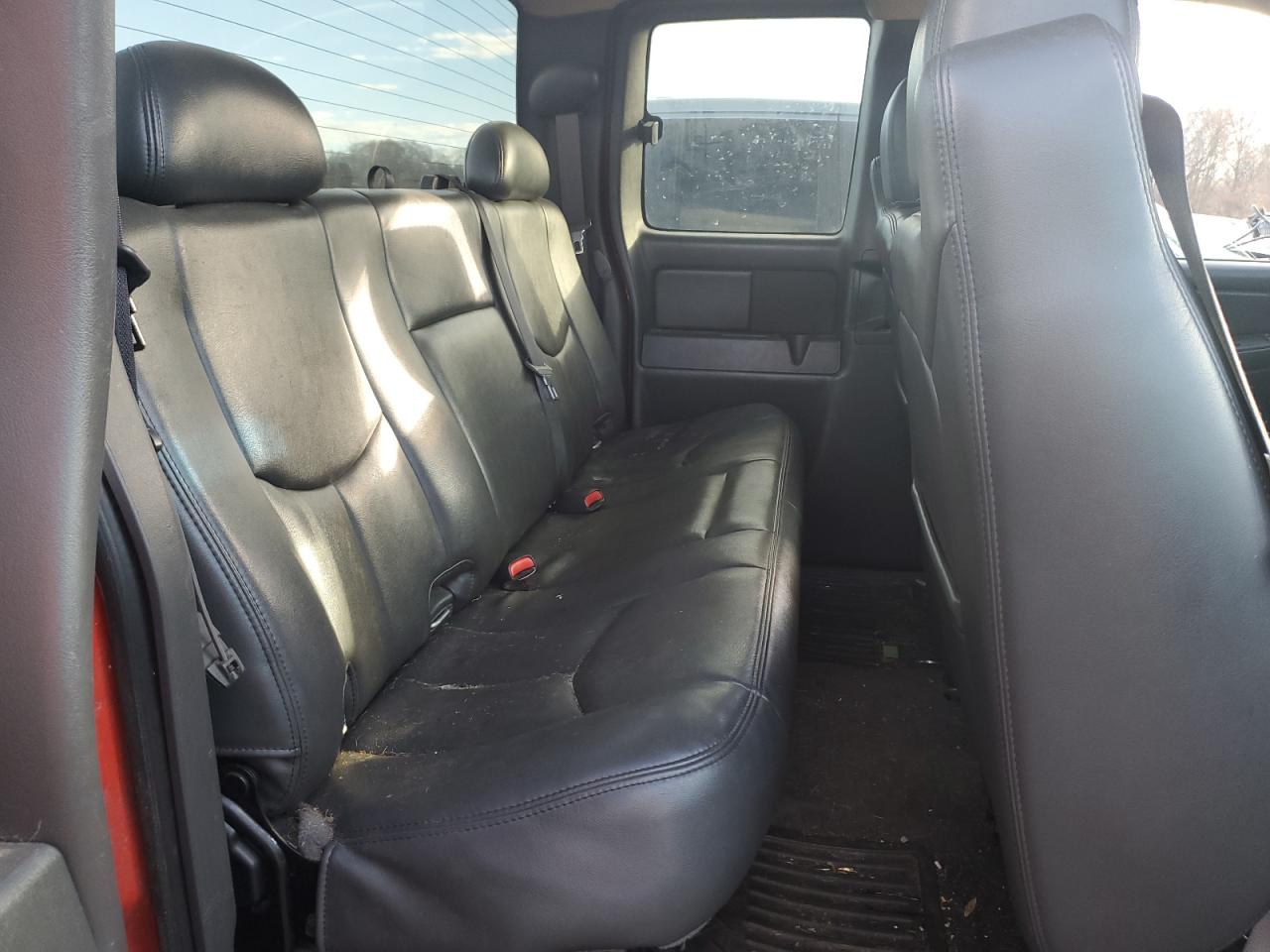 2006 Chevrolet Silverado VIN 2GCEK19B861263733 Copart auction photo, minor dent/scratches damage thumbnail 10