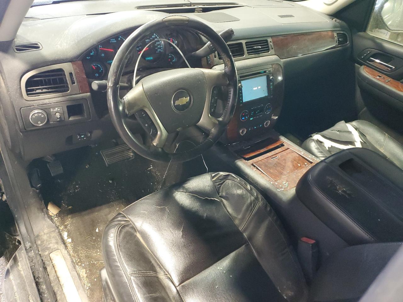 2009 Chevrolet Avalanche VIN 3GNEC32029G197376 Copart auction photo, front end / side damage thumbnail 8