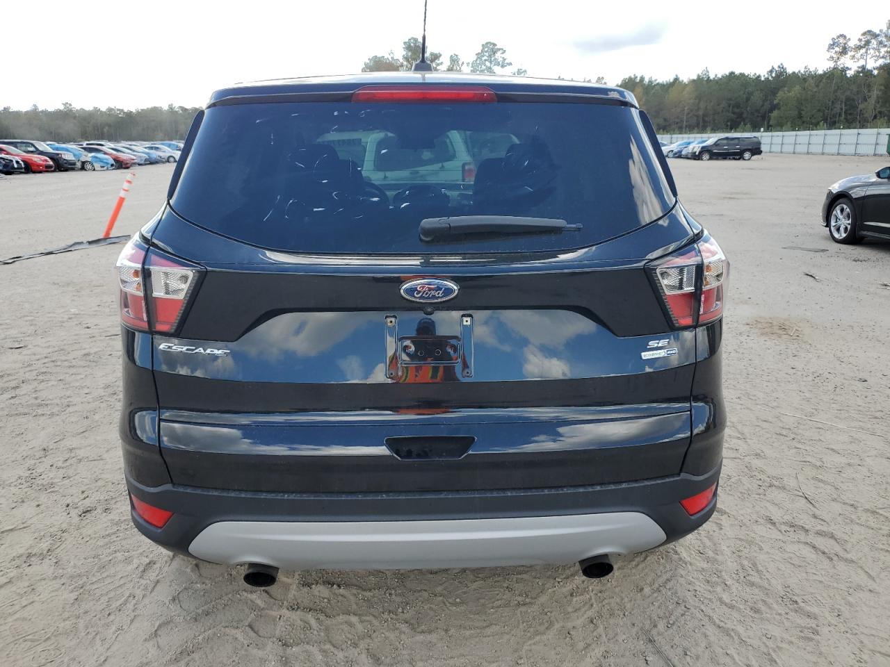 2017 Ford Escape VIN 1FMCU9GDXHUC85417 Copart auction photo, front end damage thumbnail 6