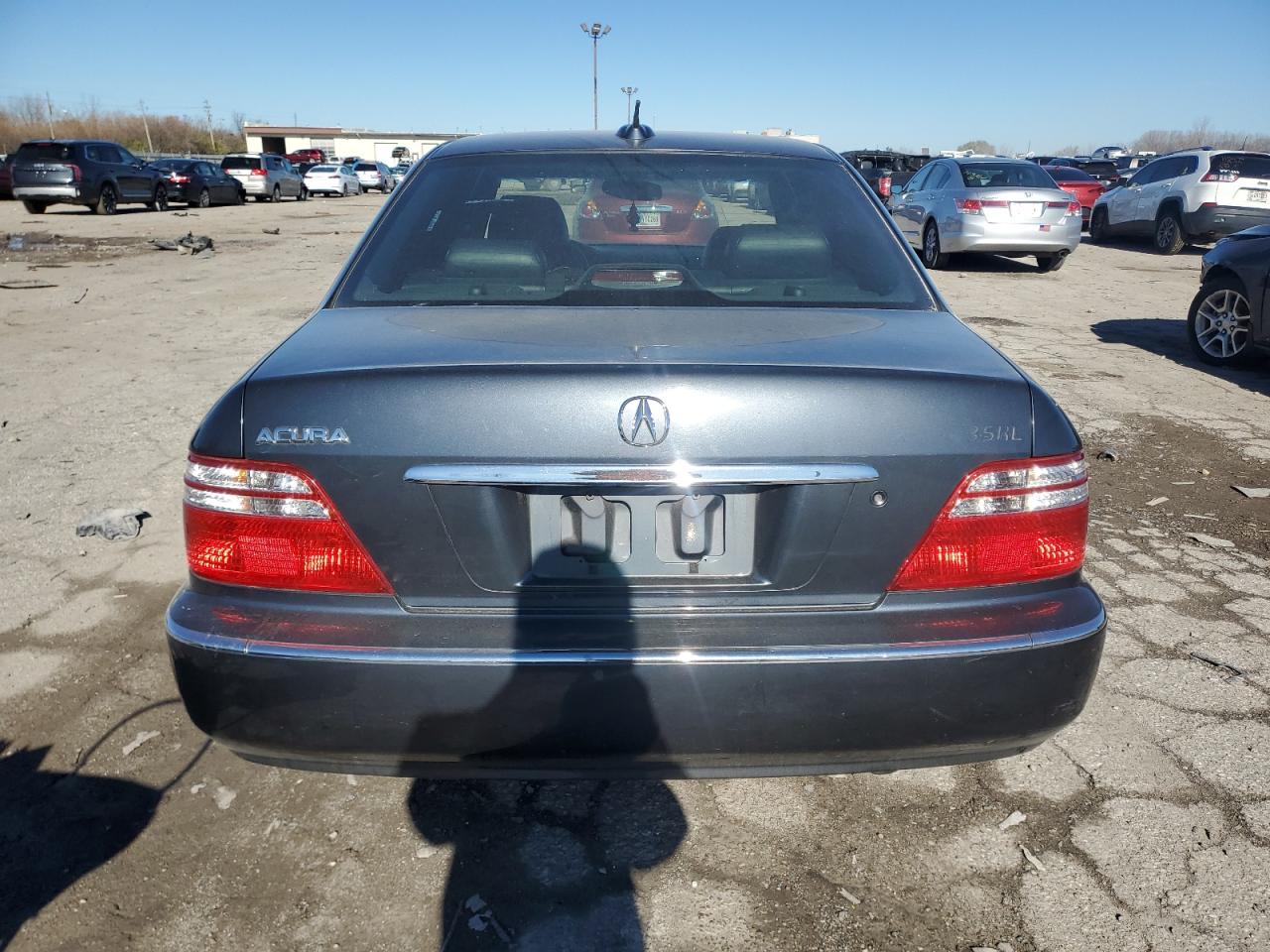 2004 Acura RL VIN JH4KA96624C001692 Copart auction photo, all over / minor dent/scratches damage thumbnail 6
