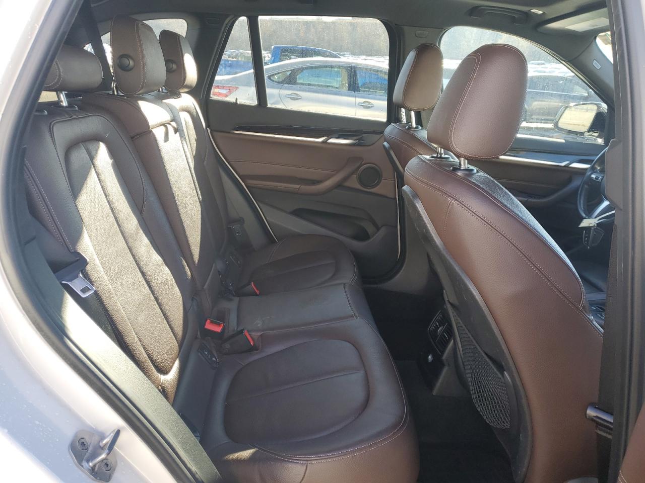 2018 BMW X1 VIN WBXHT3C33J5F89752 Copart auction photo, front end damage thumbnail 11
