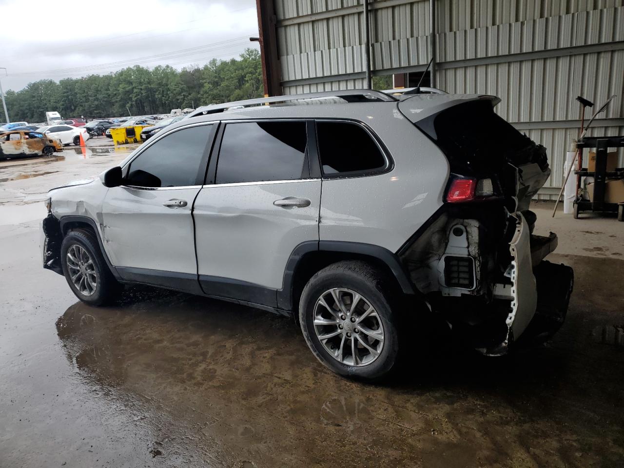 2019 Jeep Grand Cherokee VIN 1C4PJMLBXKD181619 Copart auction photo, rear end damage thumbnail 2