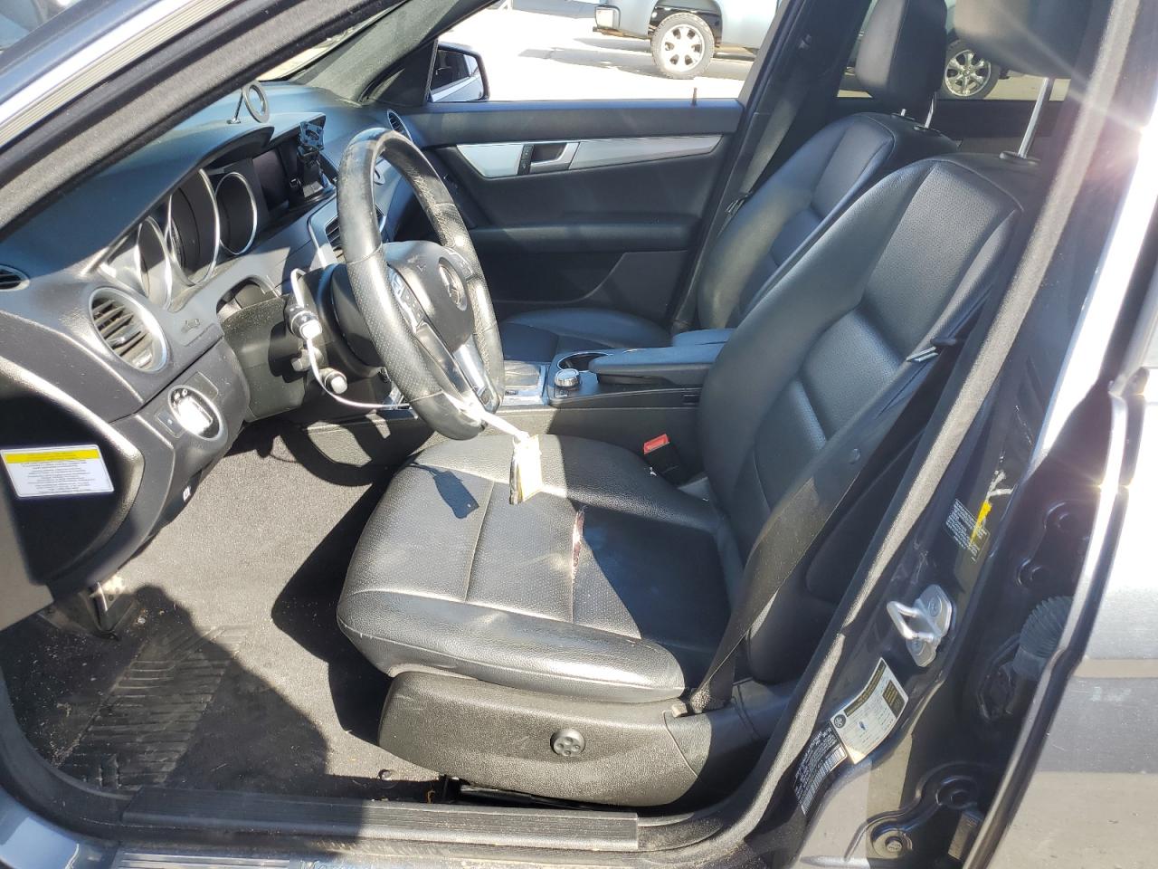 2013 Mercedes-Benz C-klasse VIN WDDGF4HB9DA787465 Copart auction photo, front end damage thumbnail 7