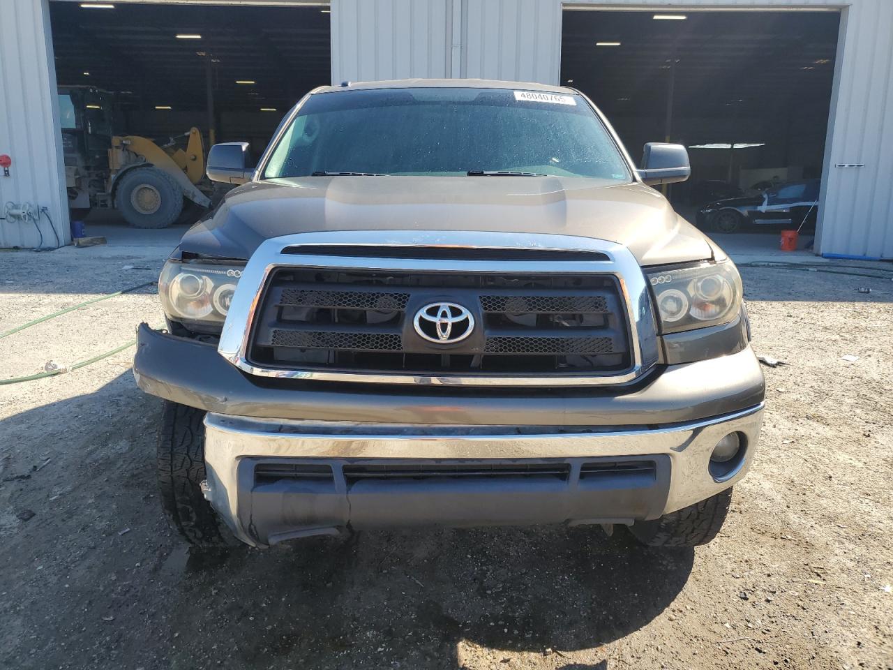 2011 Toyota Tundra VIN 5TFUW5F1XBX197122 Copart auction photo, front end / rear end damage thumbnail 5