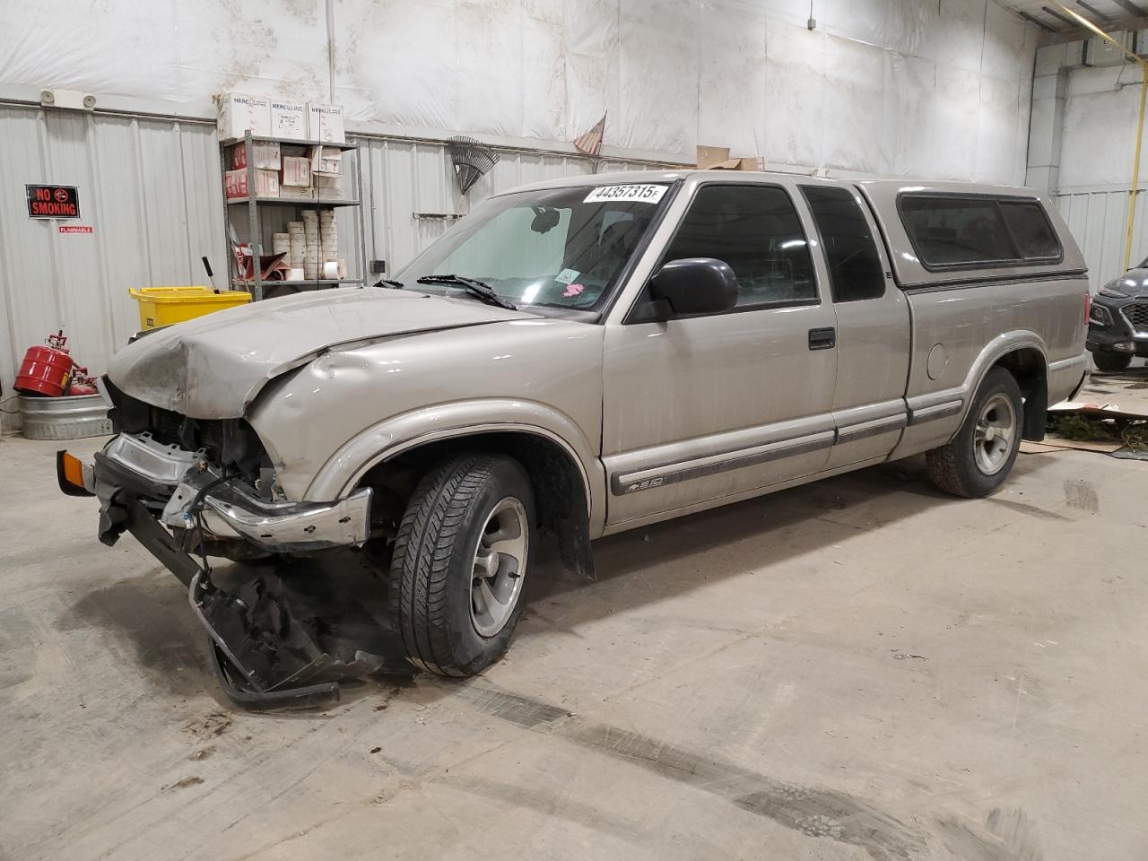 2001 Chevrolet S-10 Pickup VIN 1GCCS19W118252265