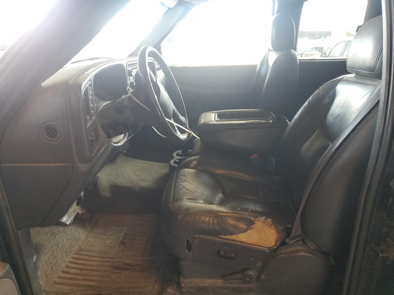 2004 GMC Sierra VIN 2GTEK19T041387971 Copart auction photo, minor dent/scratches damage thumbnail 7