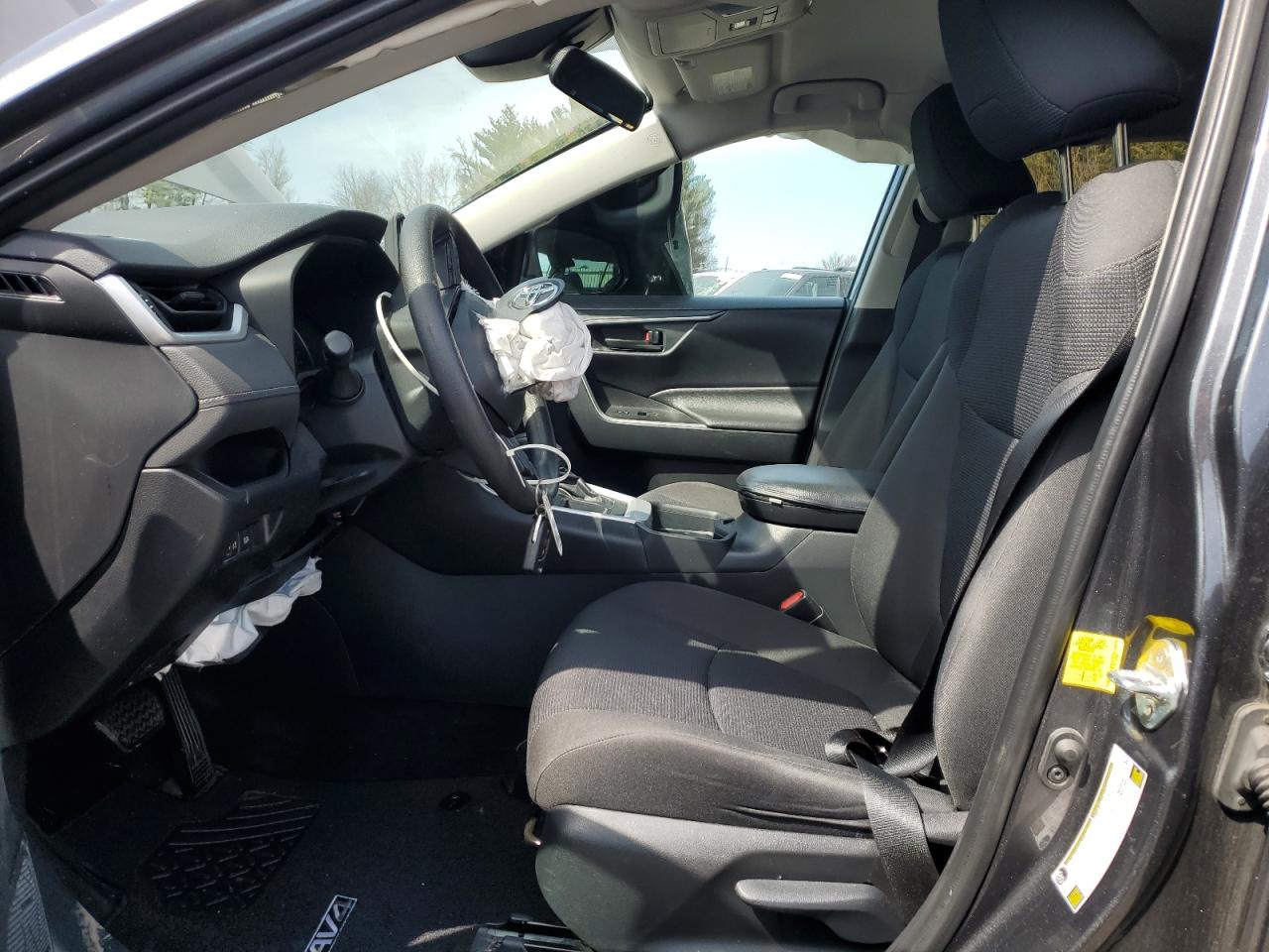 2019 Toyota RAV 4 VIN 2T3K1RFV0KC020049 Copart auction photo, front end / minor dent/scratches damage thumbnail 7