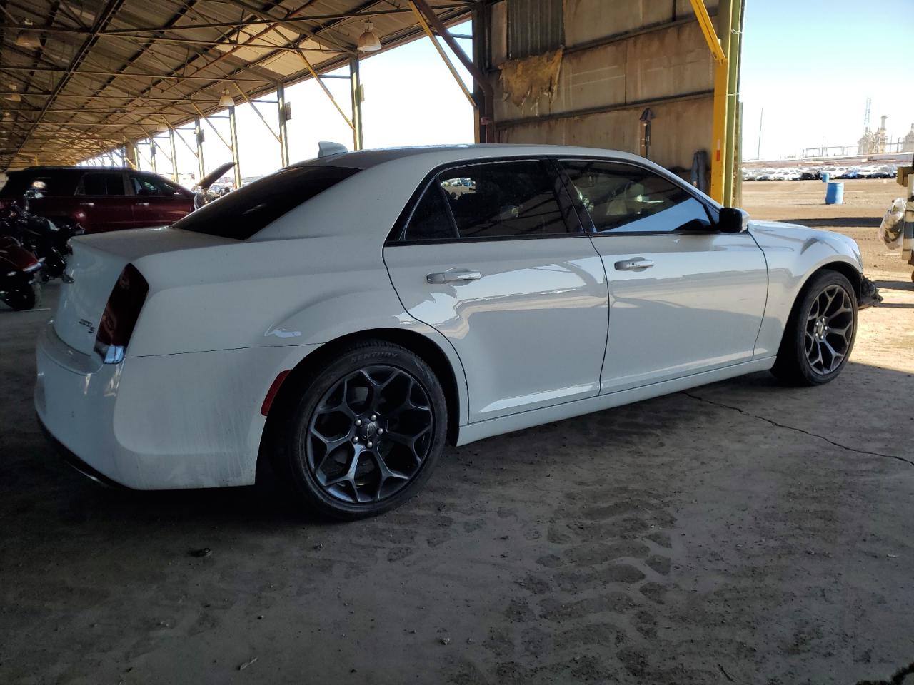 2019 Chrysler 300 VIN 2C3CCABG1KH727302 Copart auction photo, front end damage thumbnail 3