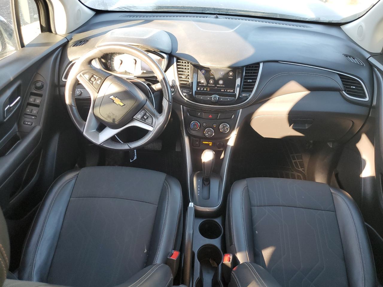 2021 Chevrolet Trax VIN KL7CJLSM6MB373174 Copart auction photo, front end / minor dent/scratches damage thumbnail 8